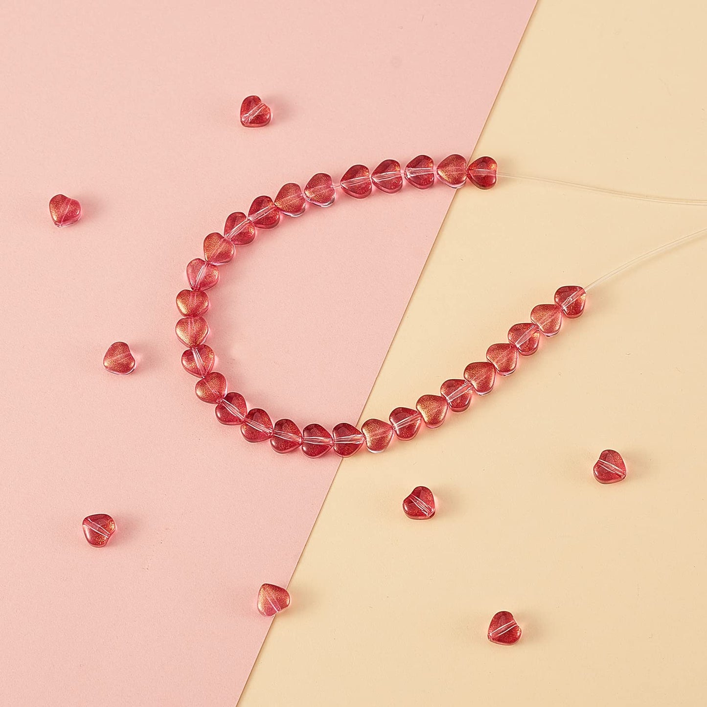 UR URLIFEHALL 100 Pcs Transparent Spray Painted Glass Beads with Glitter Powder Heart Spacer Cerise Beads for Jewelry Making DIY