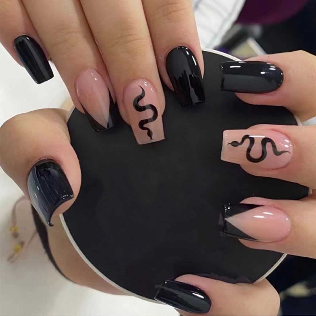 Foccna Black Square Press on Nails Snake Women's French False/Fake Nails Tips Medium Glossy Daily Wear Artificail Nails for Nail Art Manicure Decoration