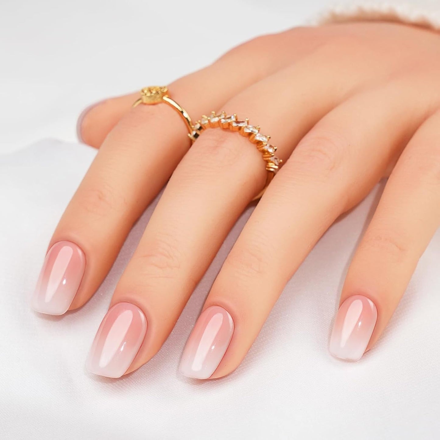 Ombre Square Press on Nails Short Fake Nails Chrome Acrylic Nails Glossy Gradation False Nails Gel Glue on Nails Stick on Nails for Women Girls Manicure 24 Pcs