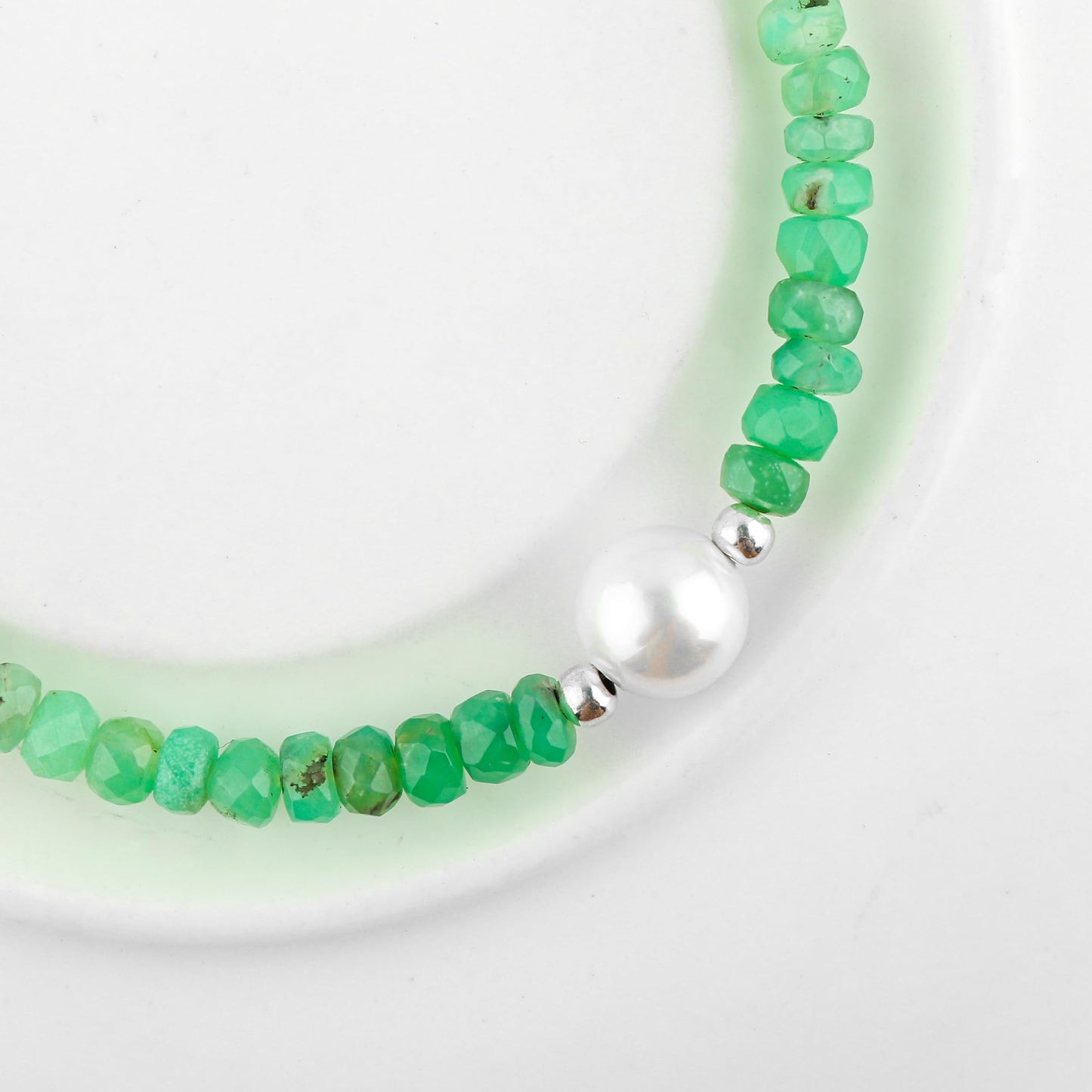 CRYSTALINES Natural Chrysoprase Gemstone Bolo Bracelet with Cultured Pearl, Handmade Boho Jewelry, Healing Crystals, Faceted Stones, Silver Plated Slider, Christmas Gift for Women, 10inch