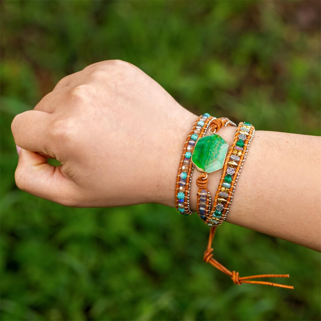 YGLINE Boho 3 Wrap Bead Bracelet Handmade Adjustable Natural Green Agate Stone Crystal Beaded Bracelets Leather Rope Yoga Healing Bracelet Jewelry
