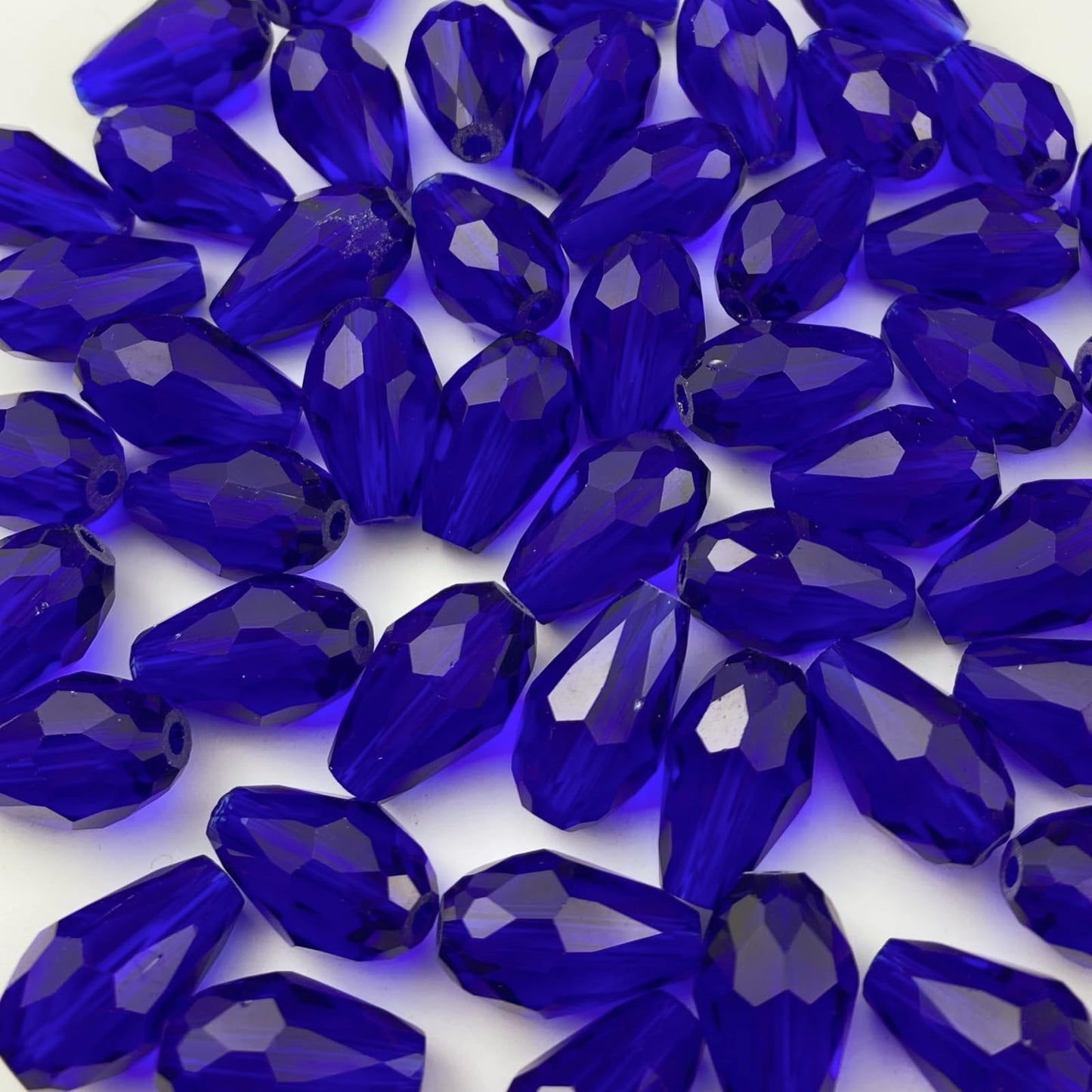Honkoolly 200pcs 4x6mm Teardrop Crystal Glass Beads Vertical Hole Faceted Glass Teardrop Spacer Beads for Bracelets Necklace Earring DIY Jewelry Making Craft(Sapphire Blue)