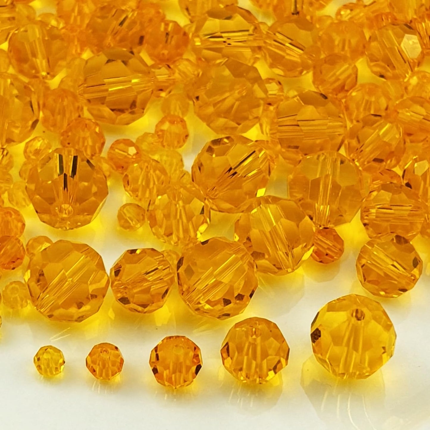 Honkoolly 480pcs Crystal Glass Beads 3mm 4mm 6mm 8mm 10mm Round Faceted Glass Spacer Beads for Bracelets Necklace Earring DIY Jewelry Making Craft(Orange)