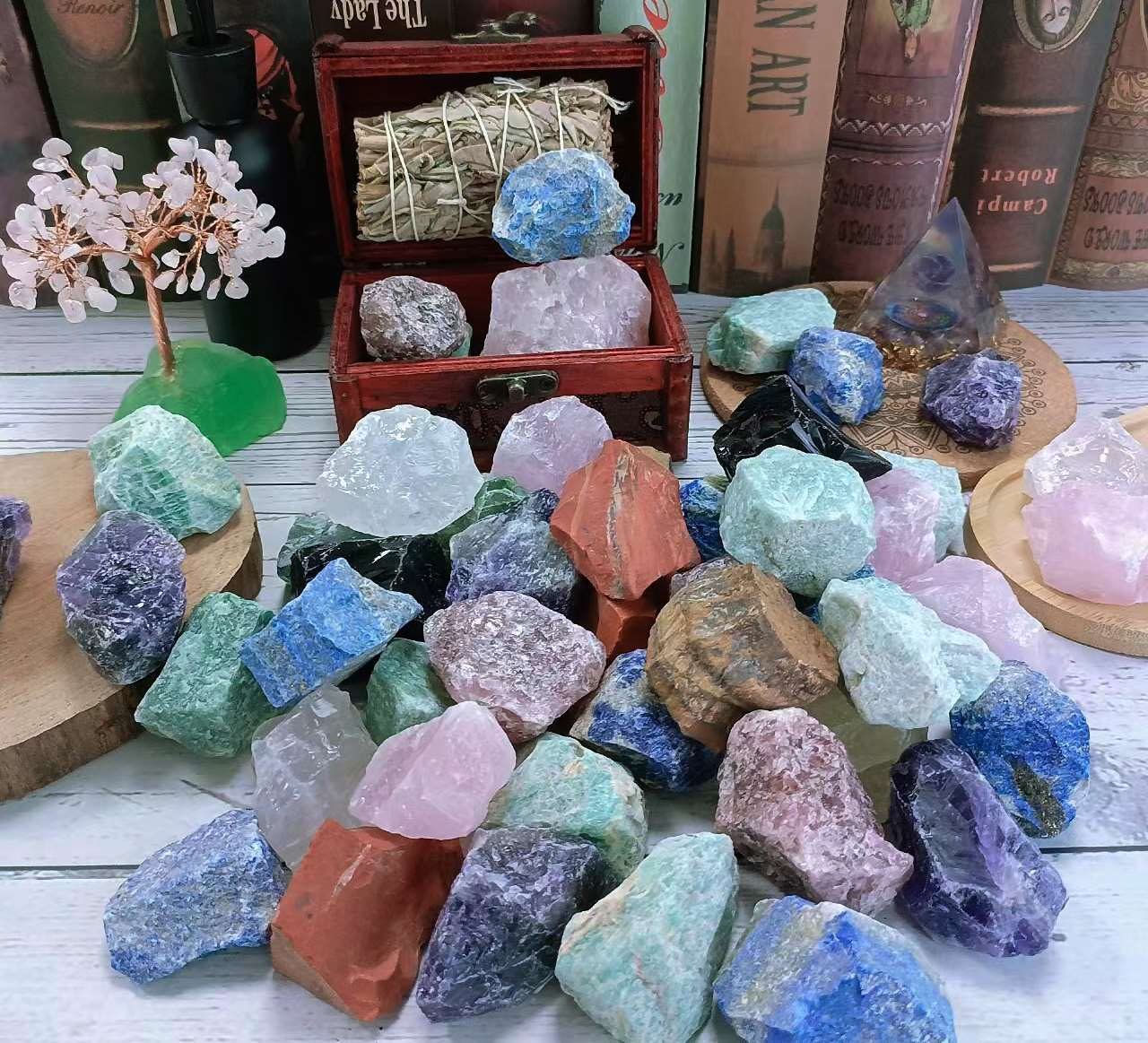 LAIDANLA Amethyst 2" Natural Rough Stones Crystal Large Raw Crystals Bulk Healing Gemstones for Reiki Healing Tumbling Fountain Rocks Wire Wrapping Decoration Cabbing Lapidary 4PCS 0.55lb