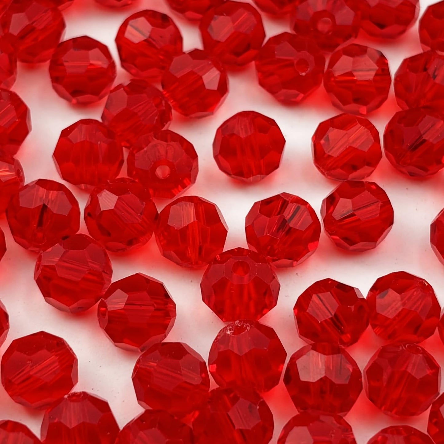 YUEXIGO 200pcs 6mm Round Crystal Glass Beads for Jewelry Making, Faceted Crystal Glass Spacer Beads for Bracelet Earring Necklace DIY Craft(Red)