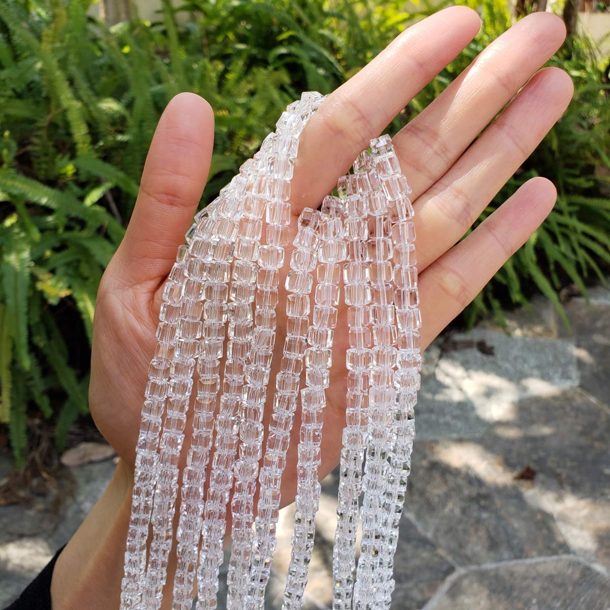 200pcs Czech Faceted Cube Crystal Glass Loose Beads Spacer Bulk 6mm (0.24 Inch) Crystal Clear for DIY Jewelry Craft Making CCC601