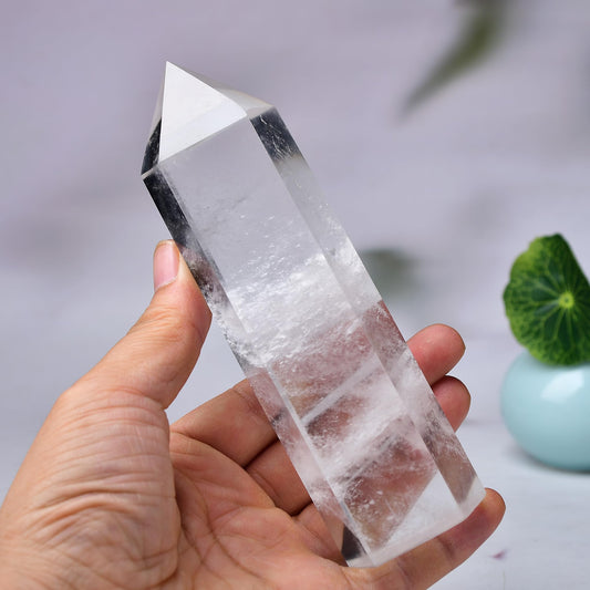 WUYOUSHI Large Clear Quartz Healing Crystal Towers 5.9" -6.1" Natural Crystal Wand 6 Faceted Chakra Crystal Point Reiki Meditation Therapy Home Decoration Gift (1-1.2lb)