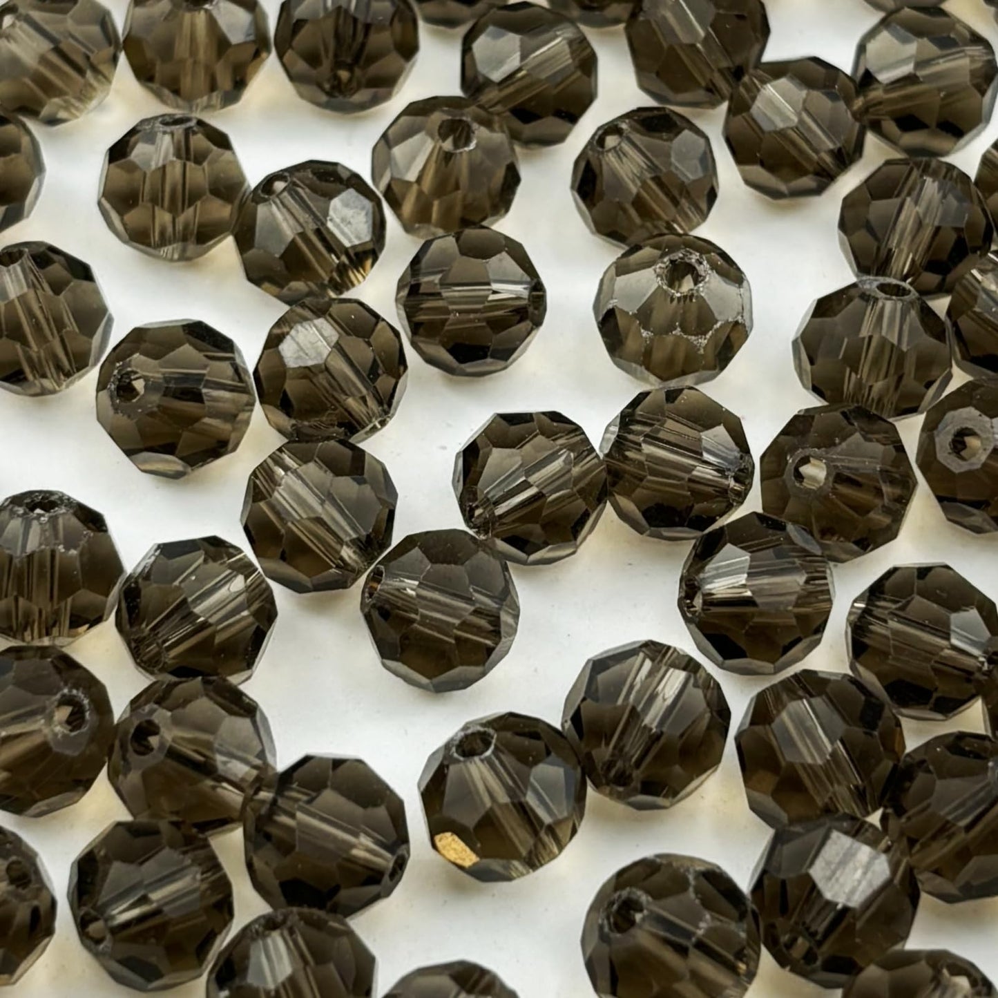 YUEXIGO 200pcs 6mm Round Crystal Glass Beads for Jewelry Making, Faceted Crystal Glass Spacer Beads for Bracelet Earring Necklace DIY Craft(Gray)