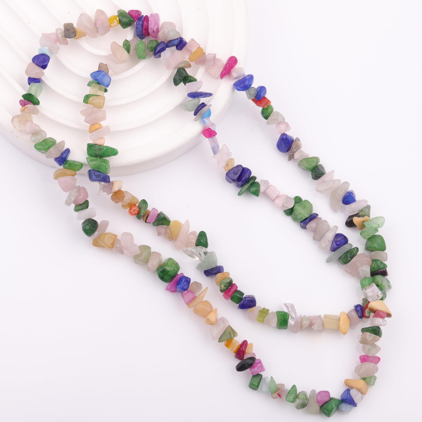 200pcs Natural Irregular Chip Stone Beads 5-8mm Pre-Drilled 30-inch Strand Semi-Precious Healing Crystal Beads for DIY Jewelry Making Bracelet Chakra Crafts Multicolor Jade