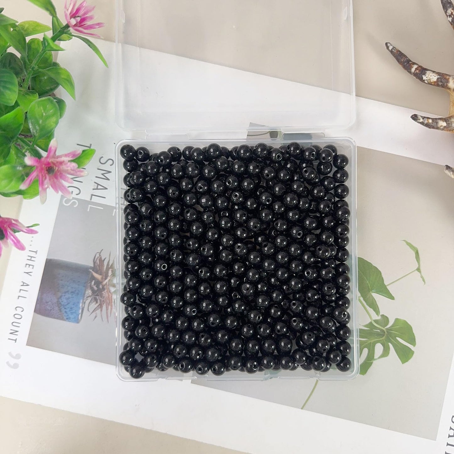 PAMIR TONG 400pcs 8mm Black Round Glass Beads for Bracelet Pretty Smooth Loose Beads for Necklace-Earring-Jewelry Making-Home Decor and DIY Crafts & Projects