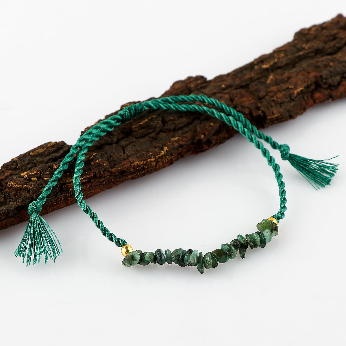 TGH Natural Emerald Chips Braided Bracelet Healing Crystals Birthday Resizable Hand Braid Rope Thread Protection Bracelet for Men Women Gemstone Jewelry 7 inch Christmas Gift (Emerald)