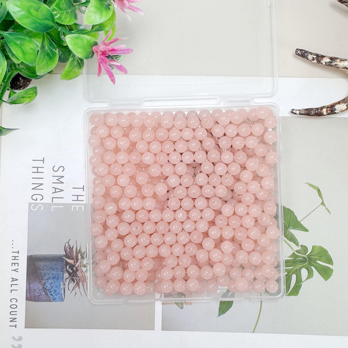 PAMIR TONG 400pcs 8mm Nude Pink Round Glass Beads for Bracelet Pretty Smooth Loose Beads for Necklace-Earring-Jewelry Making-Home Decor and DIY Crafts & Projects