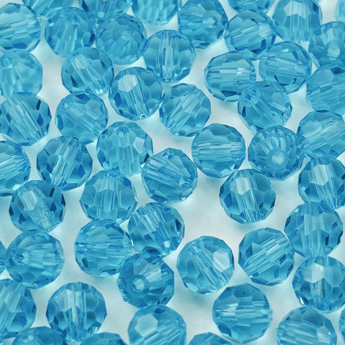 YUEXIGO 100pcs 8mm Round Crystal Glass Beads for Jewelry Making, Faceted Crystal Glass Spacer Beads for Bracelet Earring Necklace DIY Craft(Lake Blue)