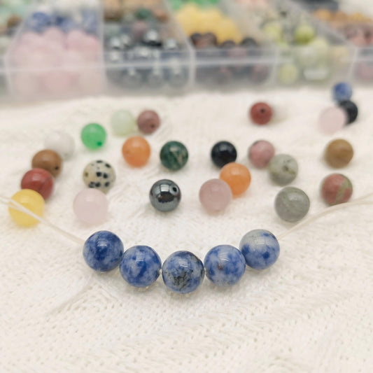 GorgGorho 560pcs Crystal Beads for Jewelry Making Bulk,Natural Stone Beads Charm Gemstone DIY for Friendship Bracelet Making Kit Supplies(8mm,28 Color A)