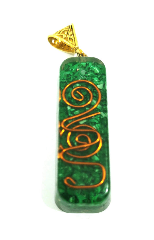 Sawcart Malachite Green Crystal Orgone Pyramid with Flower of Life Symbol, Stone Bracelet & Pendant Necklace Combo for Aura Cleansing, Reiki Spiritual Healing, Energy Generator, Yoga Meditation