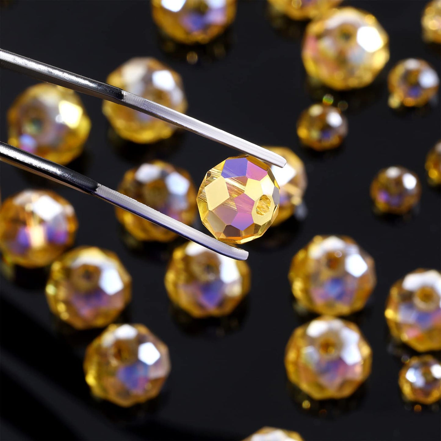 WILLBOND 600 Pcs Crystal Glass Beads for Jewelry Making Bulk Suncatcher Faceted Rondelle Loose Gemstone for Valentine's Day, Irish Holiday, Easter Bracelet DIY Crafts 8mm, 6mm, 4mm(Champagne Gold)