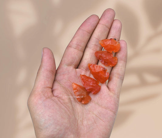 Amazing Gemstone 5 Pieces Carnelian Arrowhead, Crystal and Healing Stone Flint Rock Arrow Head - 1 to 1.5 Arrowheads for DIY Project Craft Point Jewelry Making