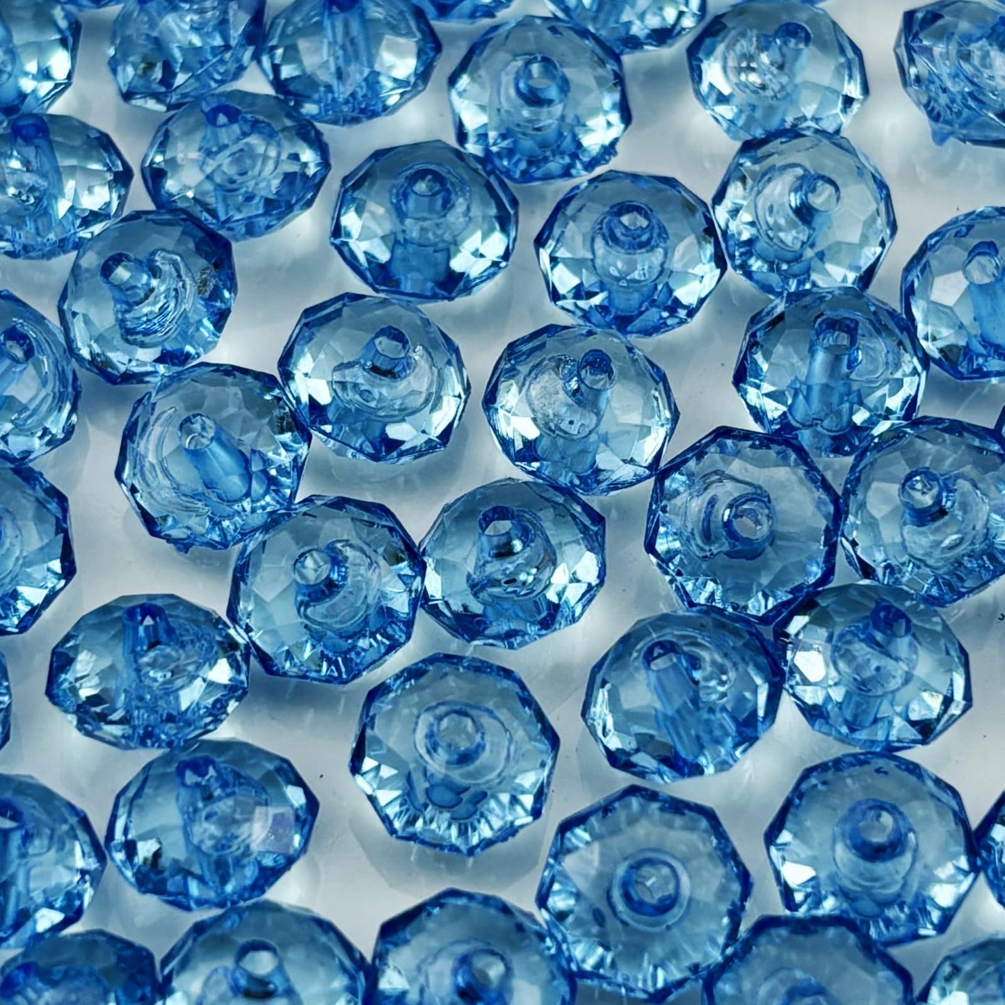 YHYPOCI 200pcs 10mm Acrylic Crystal Beads, Faceted Rondelle Acrylic Spacer Beads for Wind Chimes Bracelet Necklace Earring Keychain Jewelry Making DIY Crafts(Sky Blue)