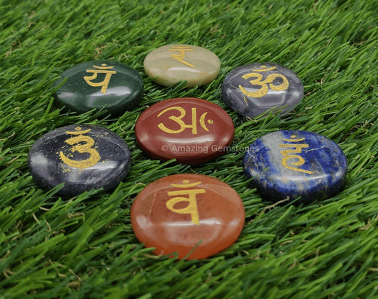 Amazing Gemstone 7 Chakra Disc Set Reiki Healing Crystal with Engraved Chakra OM Symbols Holistic Balancing Polished Palm Stones Set with Velvet Pouch