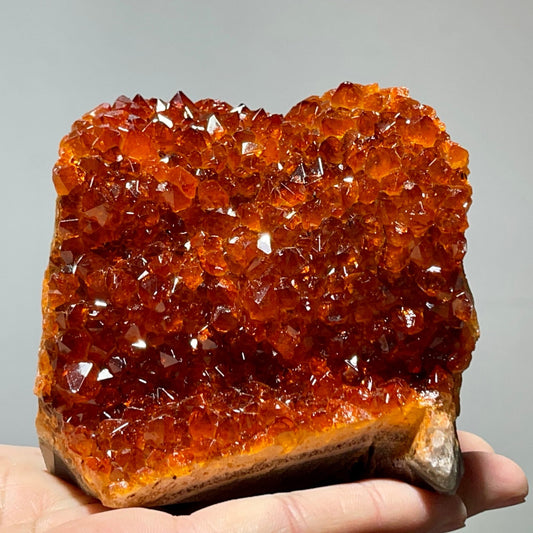 CrystalHola 200-700g Selected Raw Geode Quartz Cluster Home Feng Shui Ornaments Energy Stone Healing Tools Meditation Feng Shui Decoration,Stone Display Piece, Mineral Specimen (Orange, 200-300g)
