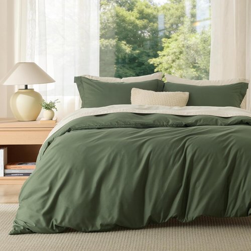 Bedsure Duvet Cover Set - Soft Double Brushed Queen Size Bedding in Olive Green | 3 Pieces with Zipper Closure