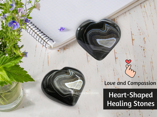 Amazing Gemstone Black Onyx Agate Crystal Heart Palm Stone - Pocket Massage Worry Stone for Natural Body Chakra Balancing, Reiki Healing and Crystal Grid