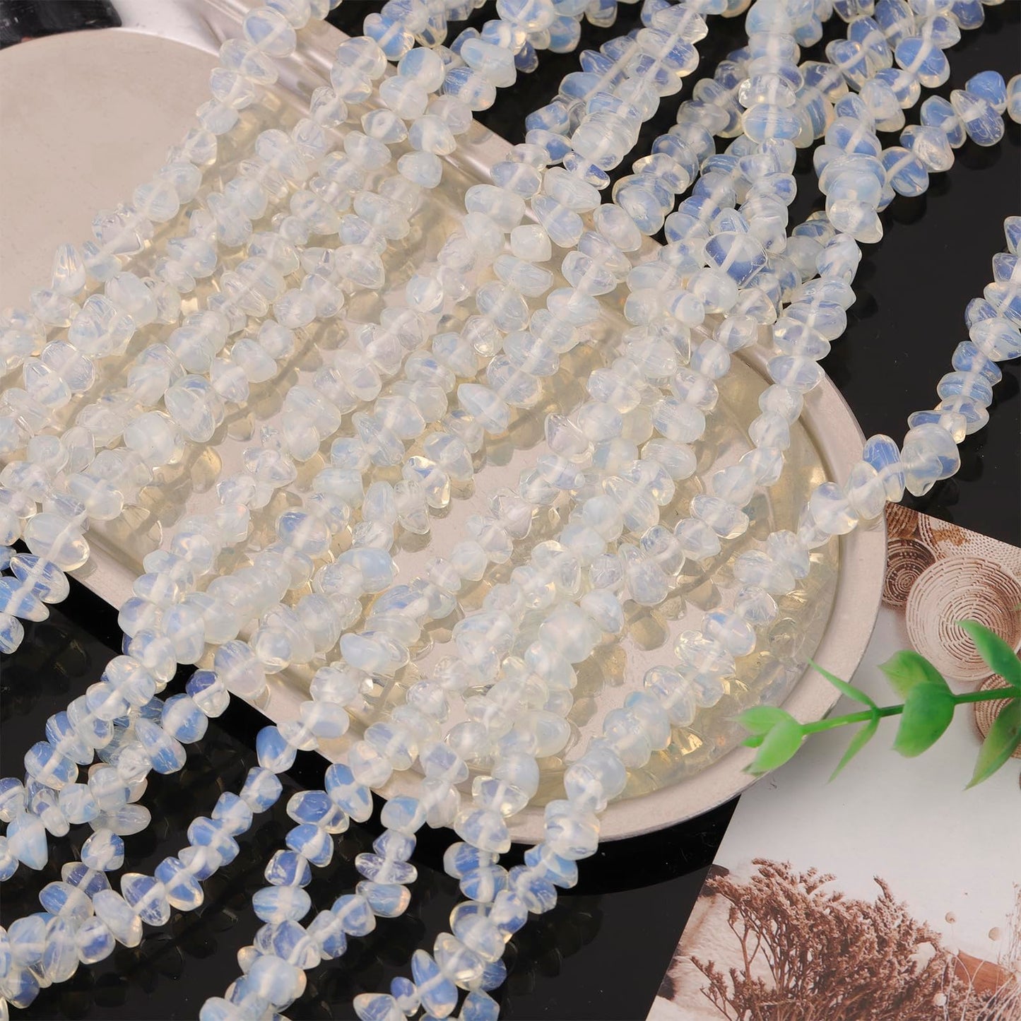200pcs White Opalite Chip Beads 5-8mm Irregular Pre-Drilled 30-inch Strand Crystal Beads for DIY Jewelry Bracelet Chakra Crafts