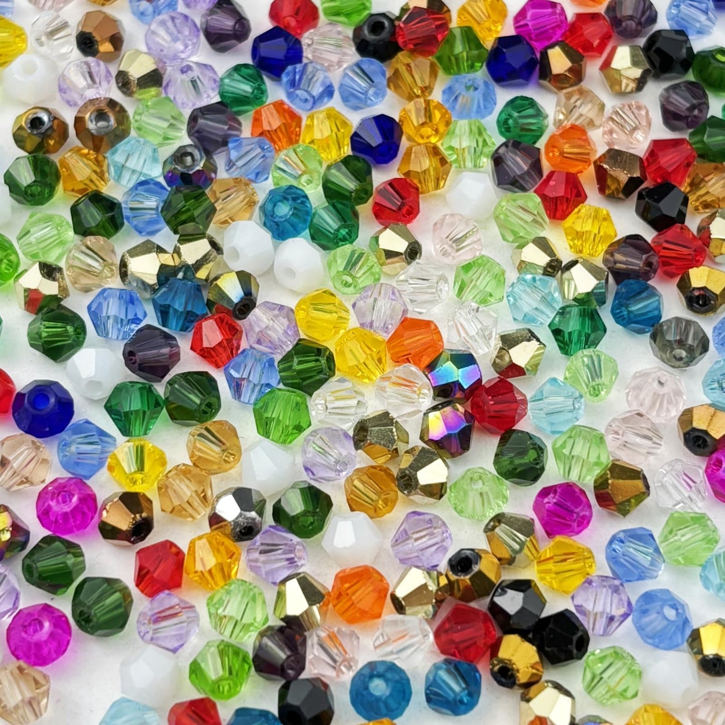 YUEXIGO 400pcs 4mm Bicone Glass Crystal Beads for Jewelry Making, Faceted Bicone Glass Spacer Beads for Bracelet Earring Necklace DIY Craft(Mix Color)