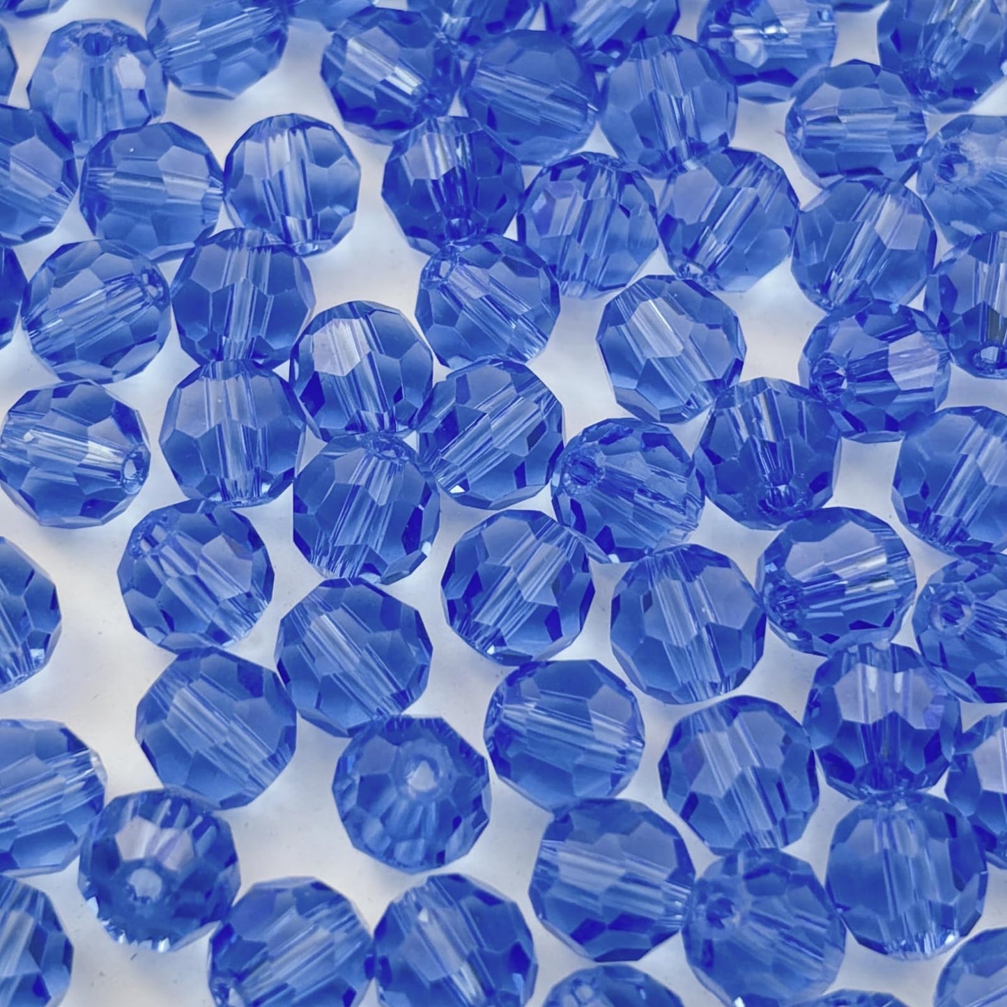 YUEXIGO 200pcs 6mm Round Crystal Glass Beads for Jewelry Making, Faceted Crystal Glass Spacer Beads for Bracelet Earring Necklace DIY Craft(Light Blue)