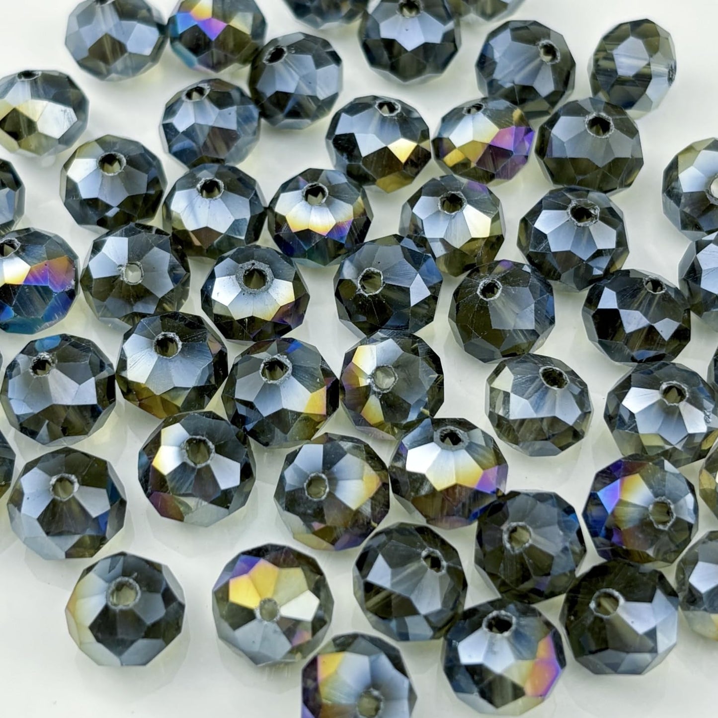 YHYPOCI 500pcs 3mm Crystal Glass Beads for Crafts Faceted Rondelle Glass Beads for Jewelry Making Crystal Spacer Beads for Necklaces Bracelets Earrings DIY Craft(Gray AB)