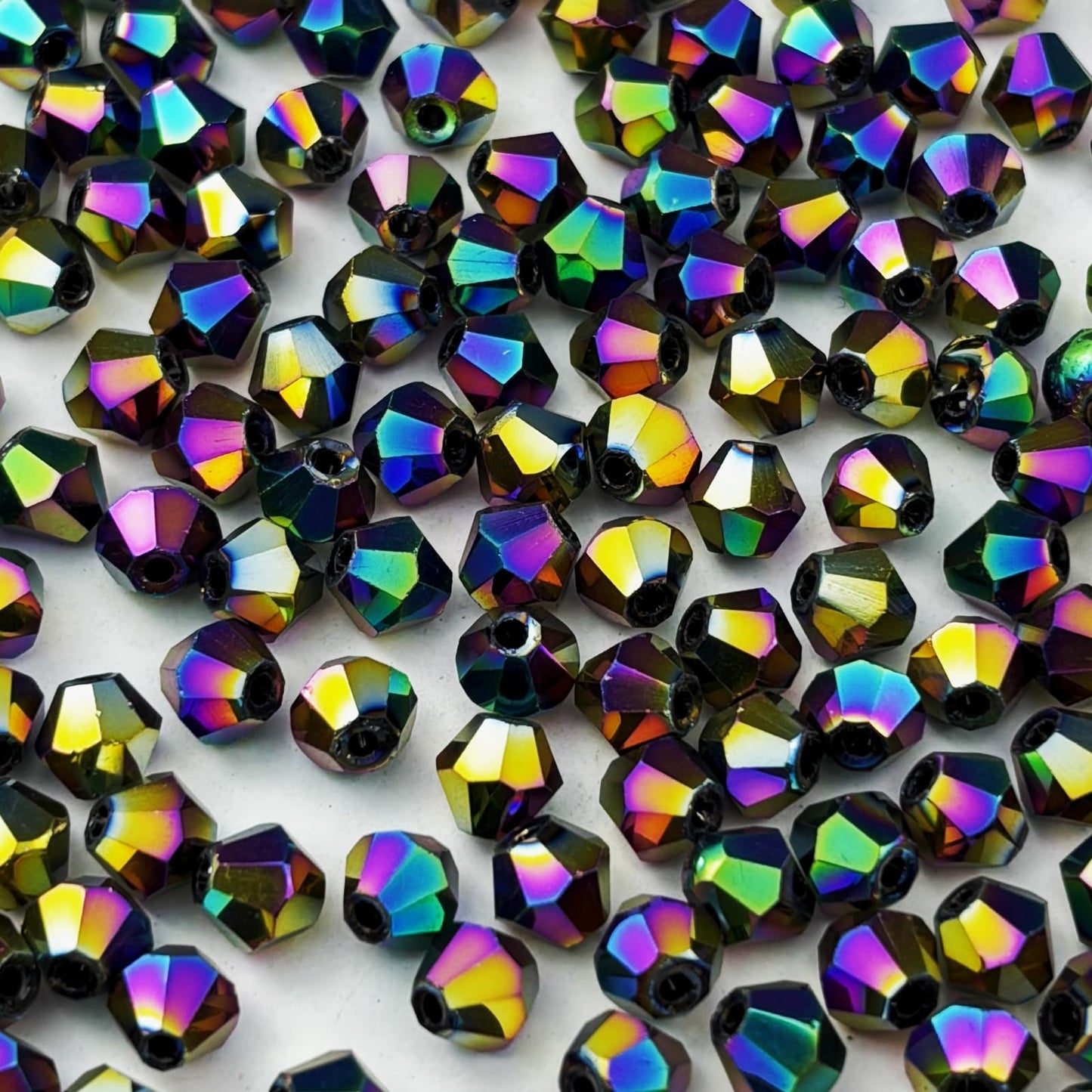 YUEXIGO 200pcs 6mm Bicone Glass Crystal Beads for Jewelry Making, Faceted Bicone Glass Spacer Beads for Bracelet Earring Necklace DIY Craft(Rainbow)