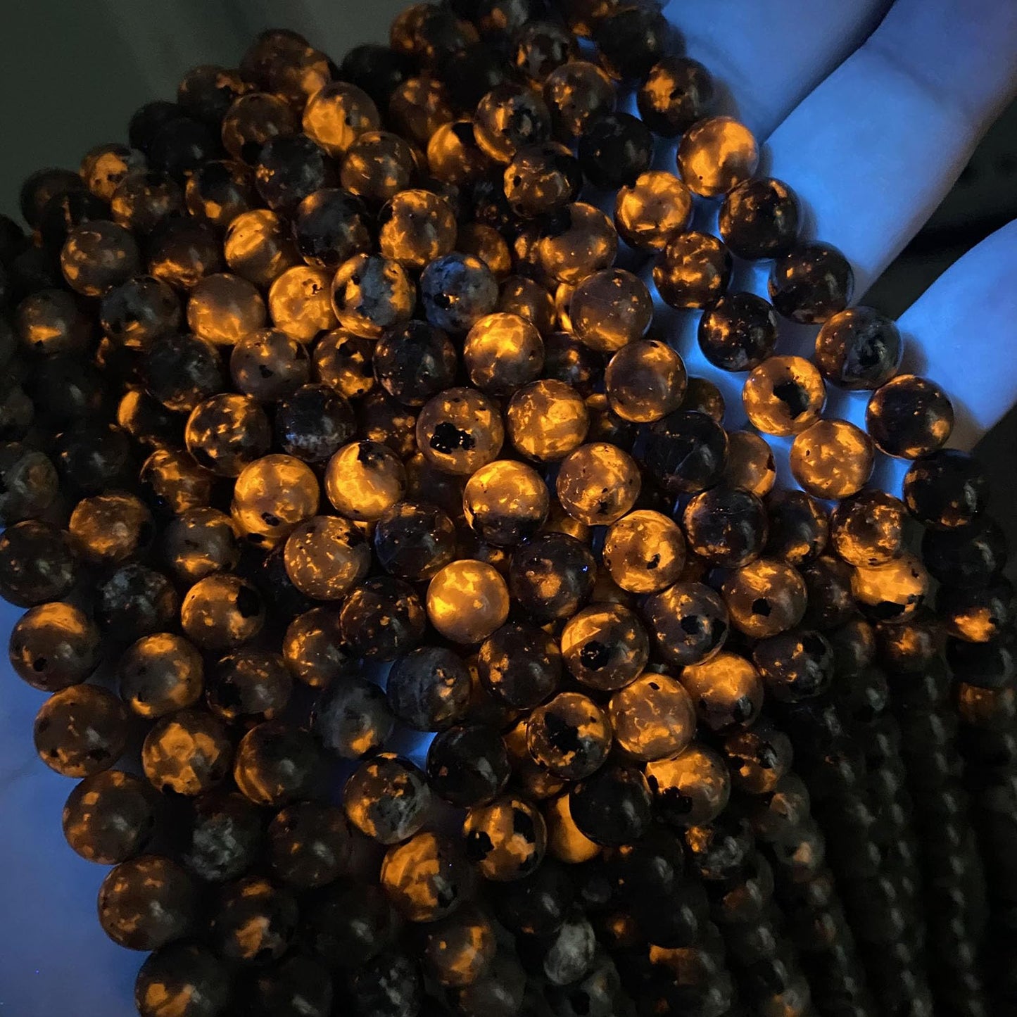85PCS 8MM Flame Yooperlite Stone Beads Loose Beads for Jewelry Making DIY Bracelets Show Flame Color Under The Irradiation of UV Lamps 2 Strands