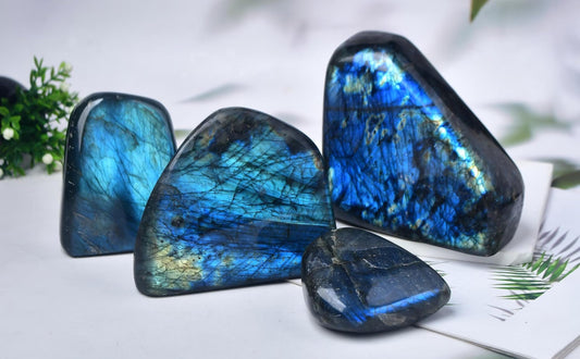 FZBHRO Small Labradorite Rock Polished Blue Labradorite Slab Healing Crystal Stone Block for Meditation Gift Home Decor 0.6-0.8 Pound