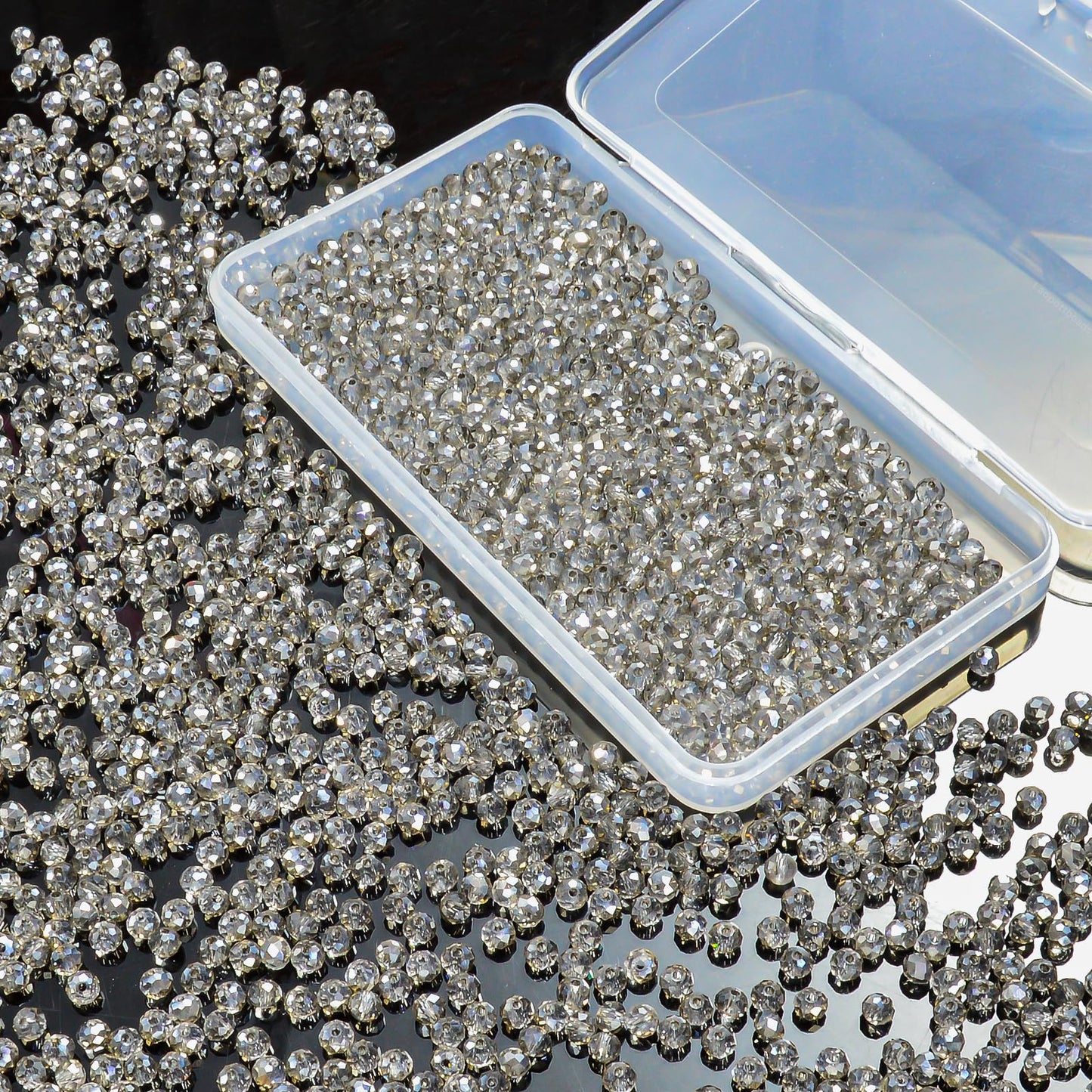 Laopottbeads 1200Pcs 4mm Crystal Glass Beads for Jewelry Making Beads for Bracelets Necklace Pendants Making Supplies(Gray)