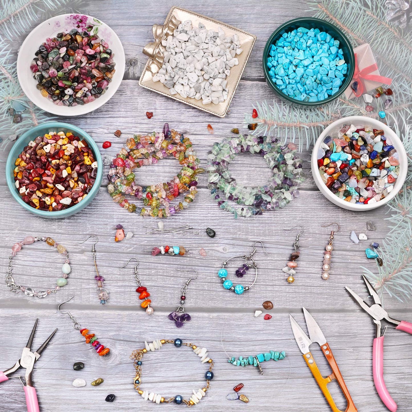 500 pcs Natural Chip Stone Beads, Green 5-8 mm Irregular Gemstones Healing Crystal Loose Bead for Jewelry Making Bracelet Crafting